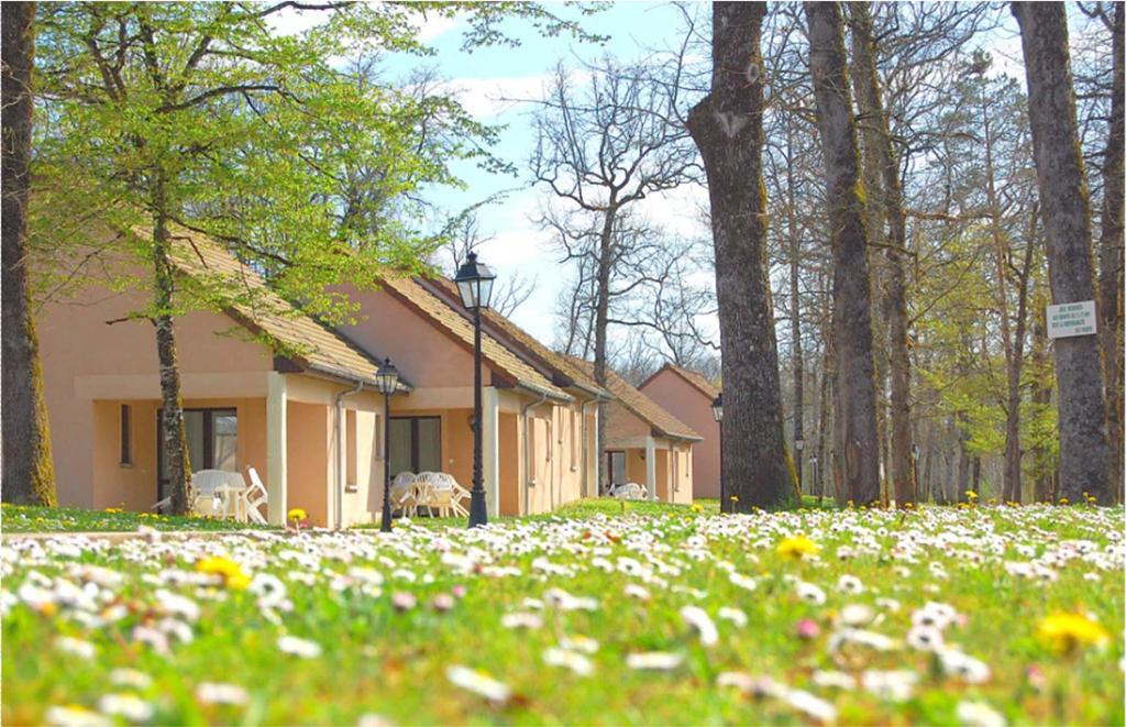 Vvf Perigord Sorges-En-Perigord Hotel Екстериор снимка